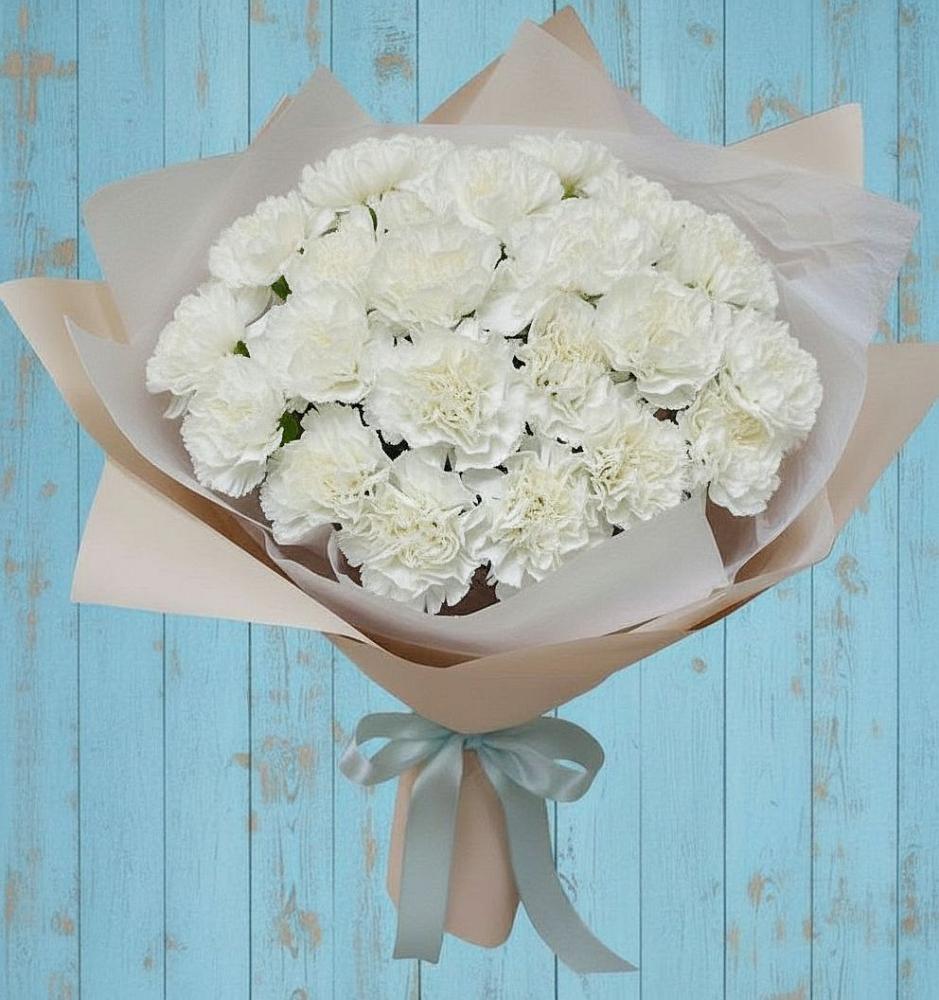 Букет цветов из: Гвоздики в Свече