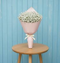 Букет цветов из:  Гипсофила в Свече