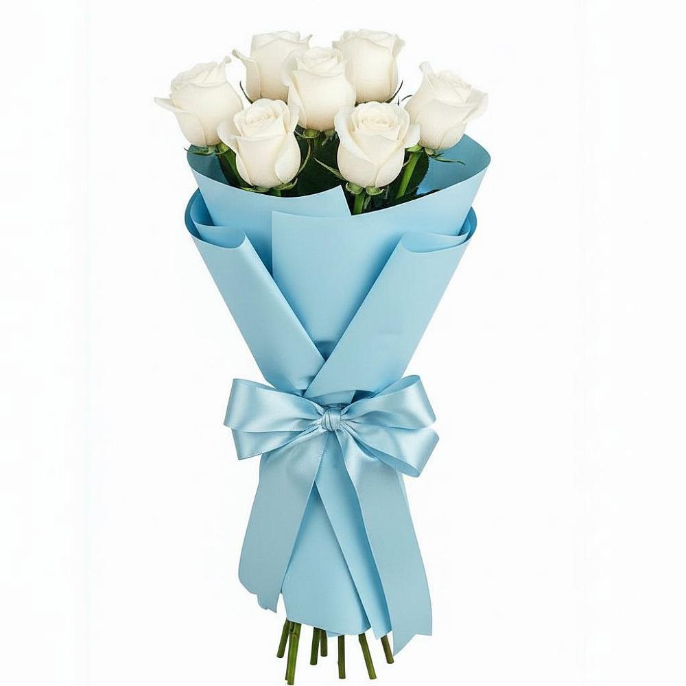 Букет 7 белых роз Проуд в Свече