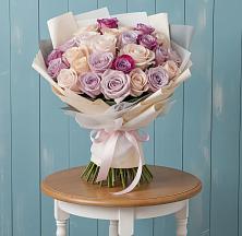 Букет цветов из:  Розы в Свече