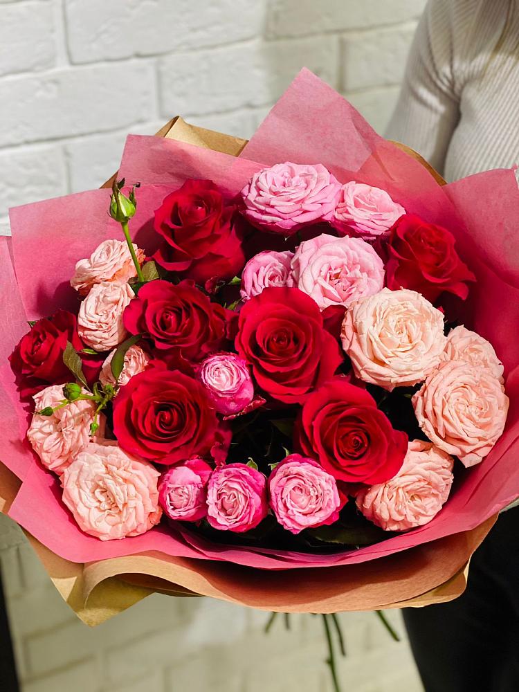 Букет цветов из: Розы в Свече