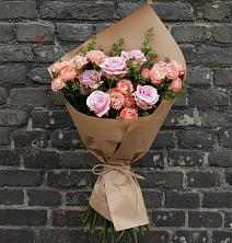 Букет цветов из:  Розы в Свече