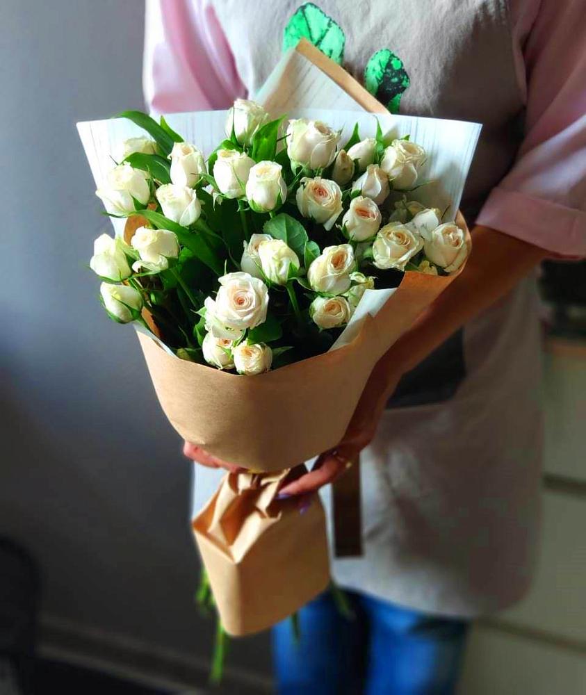 Букет цветов из: Розы в Свече