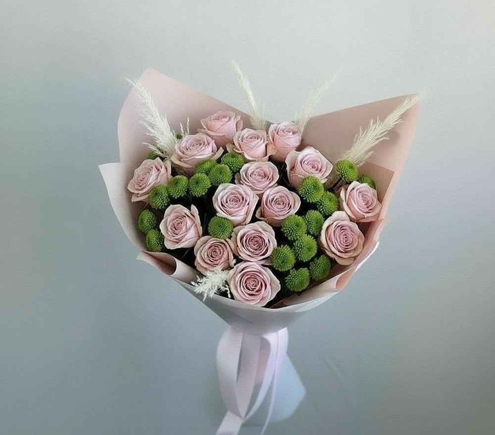 Букет цветов из: Розы и Хризантемы в Свече