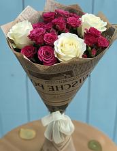 Букет цветов из:  Розы в Свече