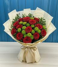 Букет цветов из:  Розы и Хризантемы в Свече