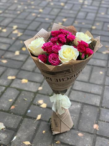 Букет цветов из: Розы в Свече