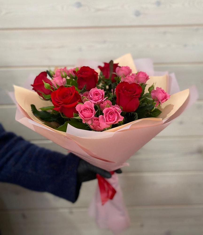 Букет цветов из: Розы в Свече