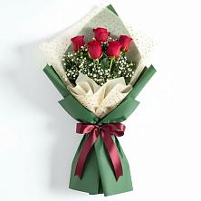 Букет цветов из:  Розы в Свече