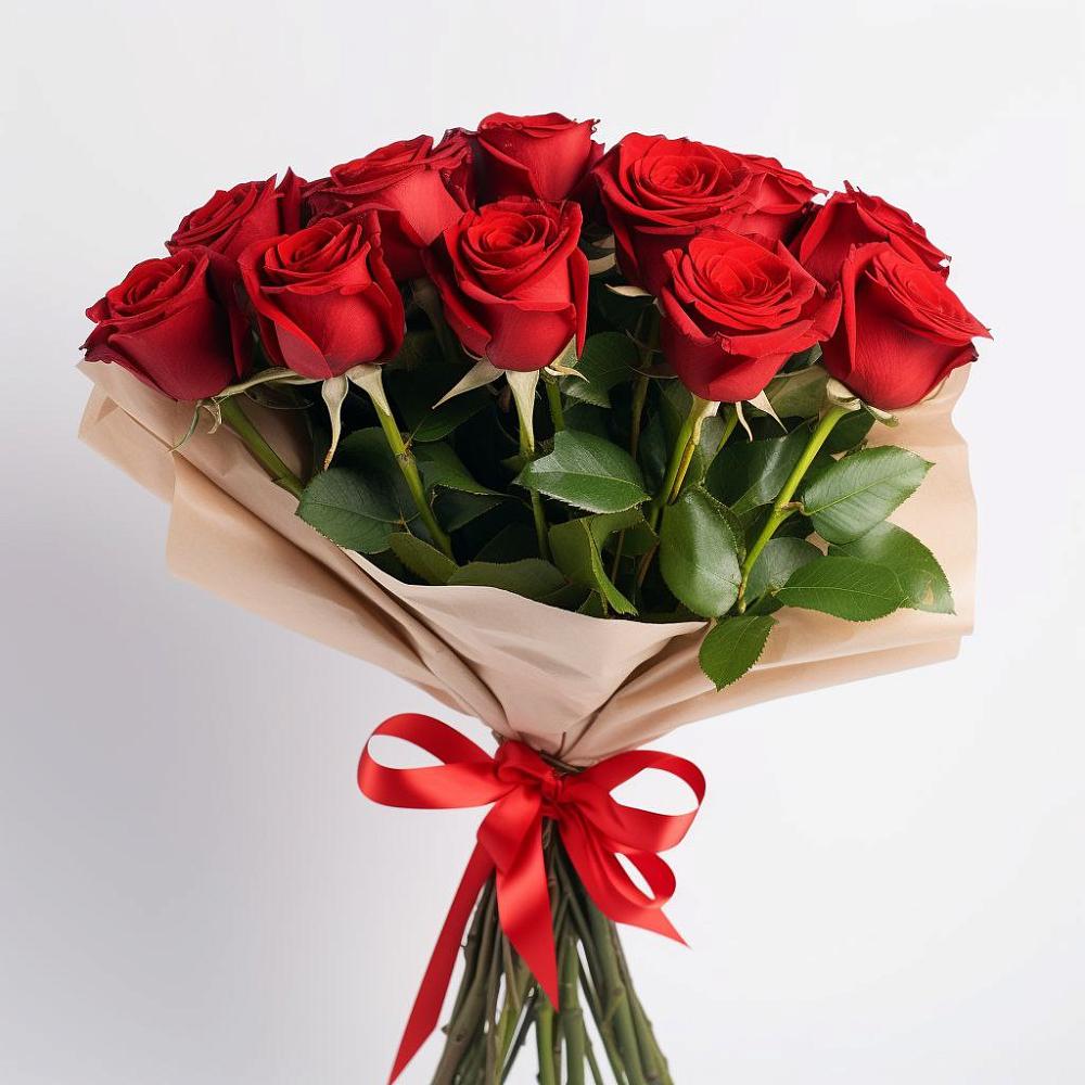 Букет 11 Красных роз Эдлесс Лав в Свече